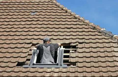 Pose de velux - Fontenay-le-Vicomte